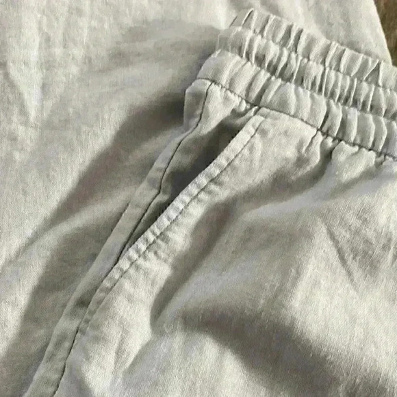 Banana Republic Linen-Blend Easy Crop Pant - Picture 3 of 8
